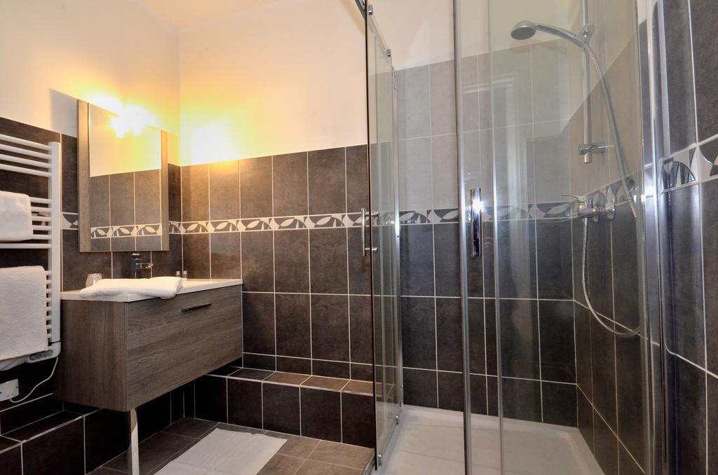 Hotel De La Villa Biron Saint-Ouen  Zimmer foto